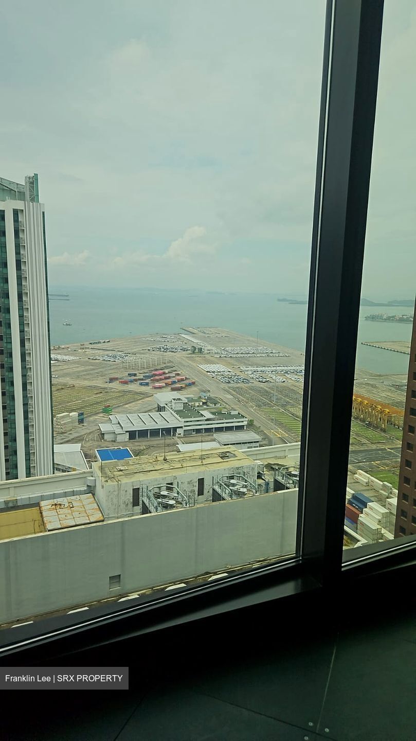 Hub Synergy Point (D2), Office #438392341